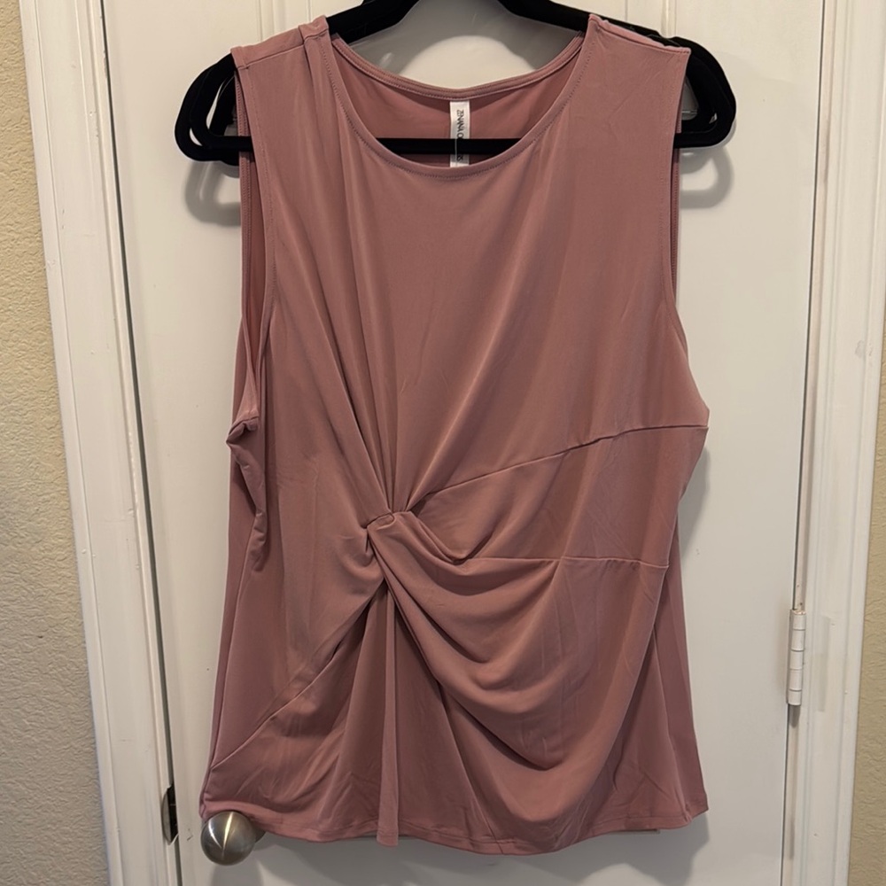 Women's Sleeveless Twist Front Top - Pink